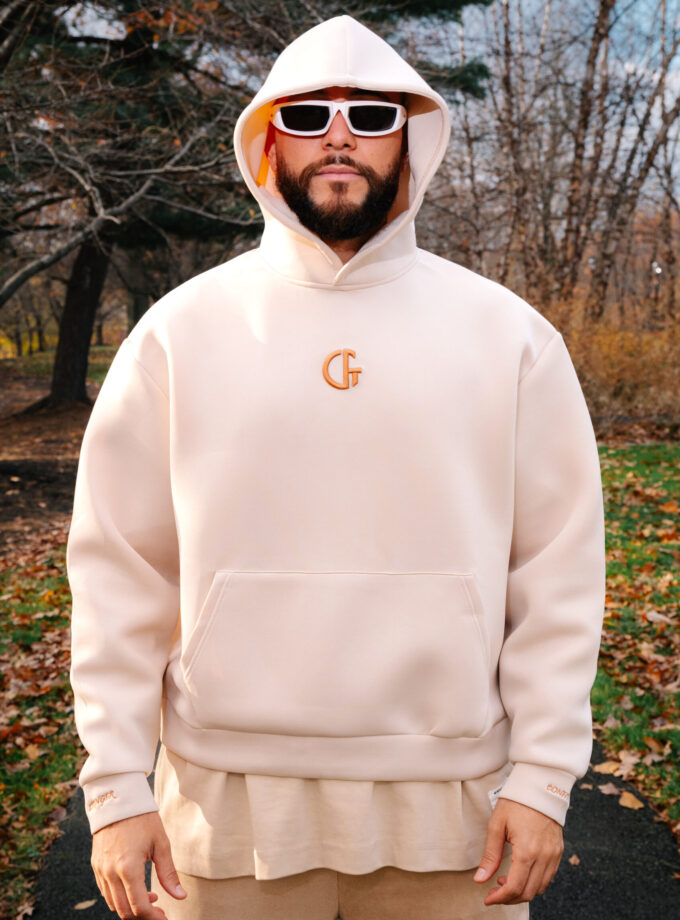 Luxury confiture-inspired hoodie with GG logo, perfect for stylish fall fashion. Made from soft, high-quality materials, blending comfort and elegance for a modern, trendy look.