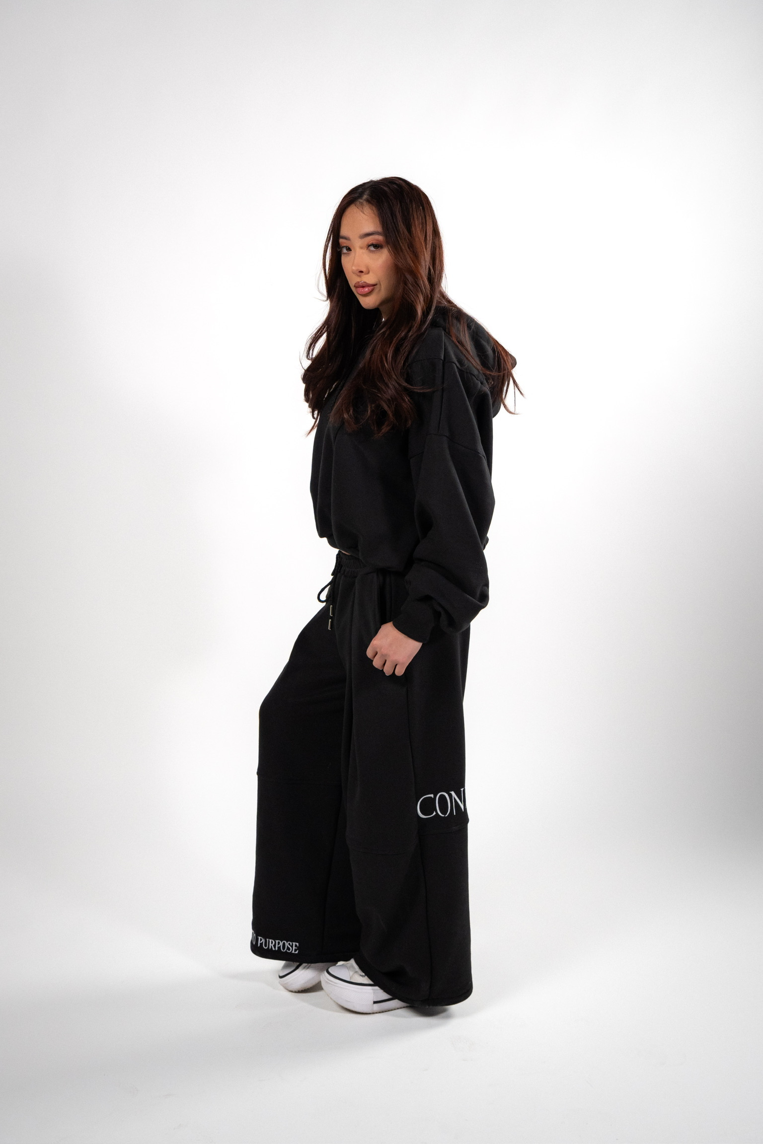 PURPOSE OVERSIZED SET – CLASSIC BLACK (WOMAN) - Image 3